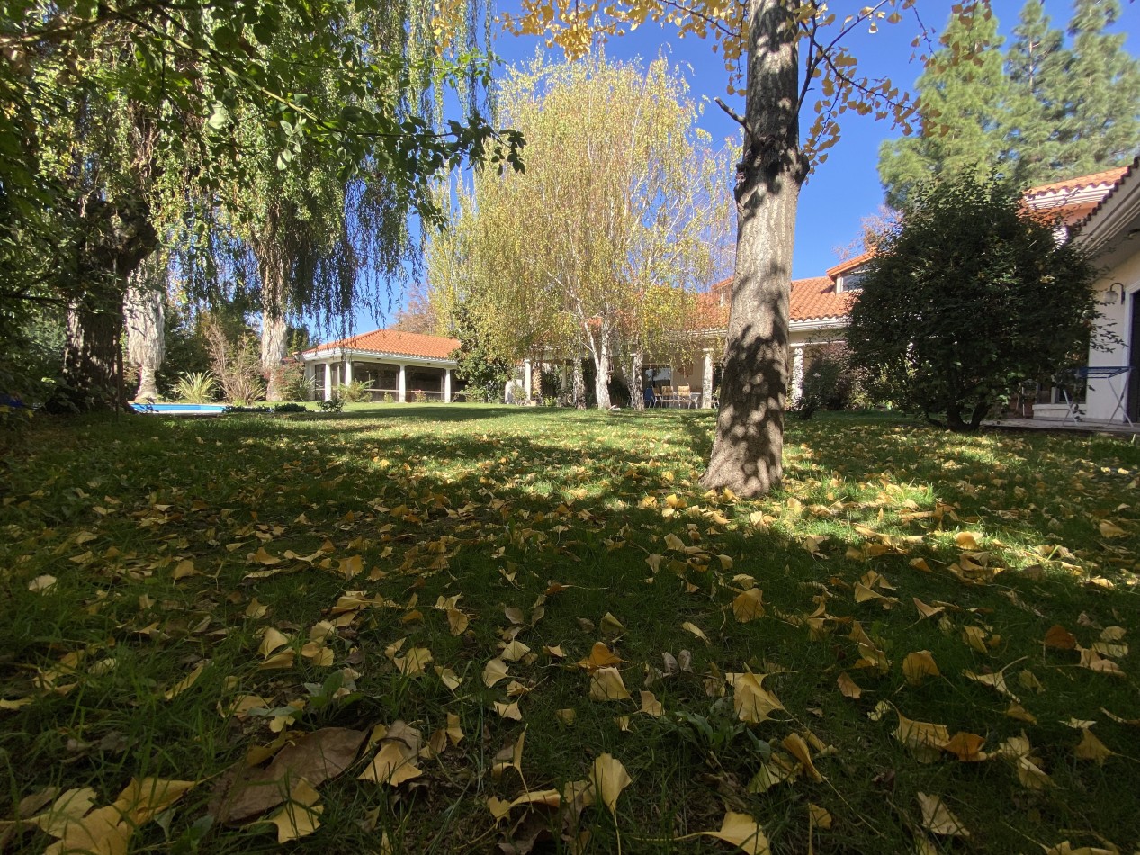INMOESTATE VENDE RESIDENCIA EN CHACRAS DE CORIA, MENDOZA