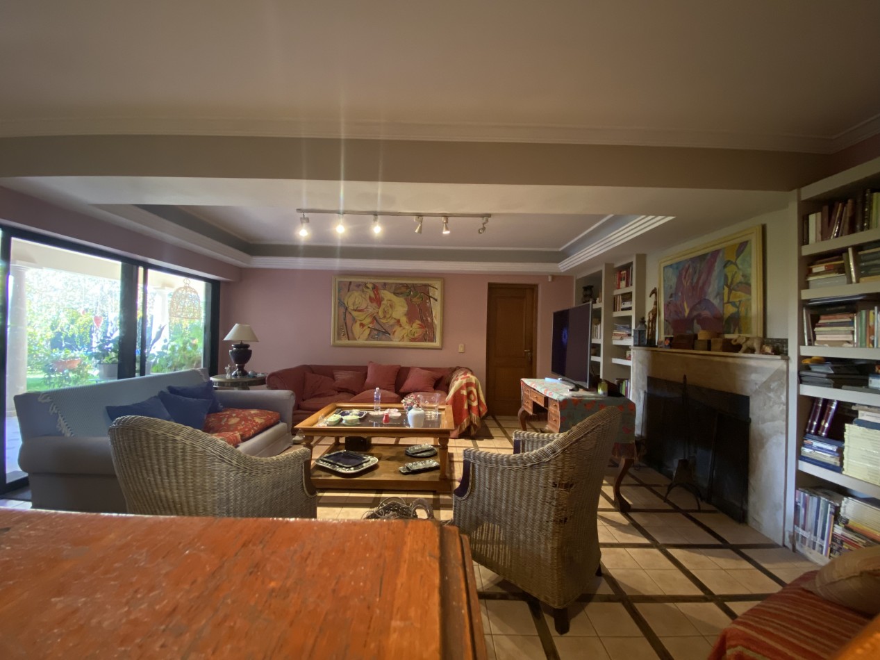 INMOESTATE VENDE RESIDENCIA EN CHACRAS DE CORIA, MENDOZA