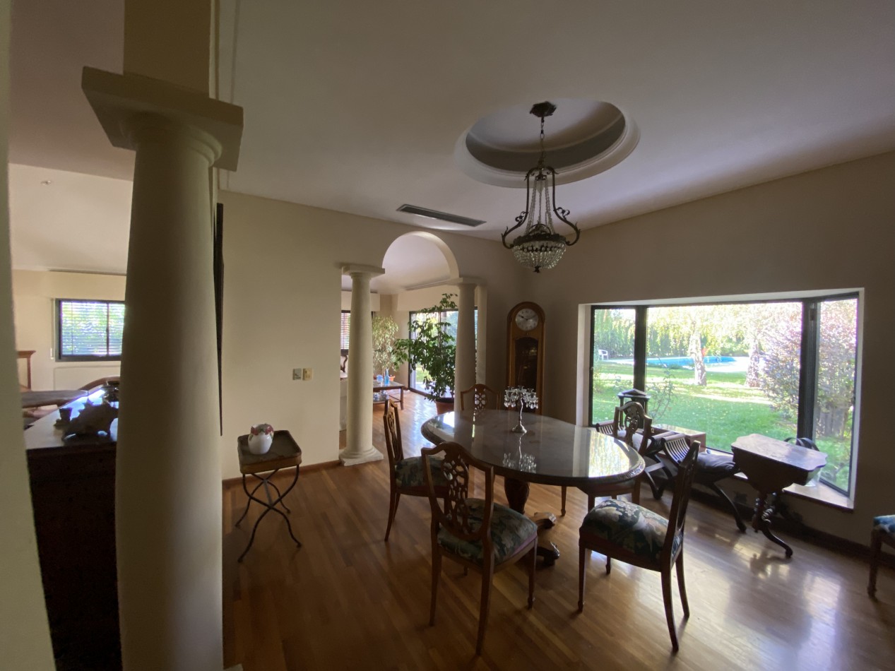 INMOESTATE VENDE RESIDENCIA EN CHACRAS DE CORIA, MENDOZA