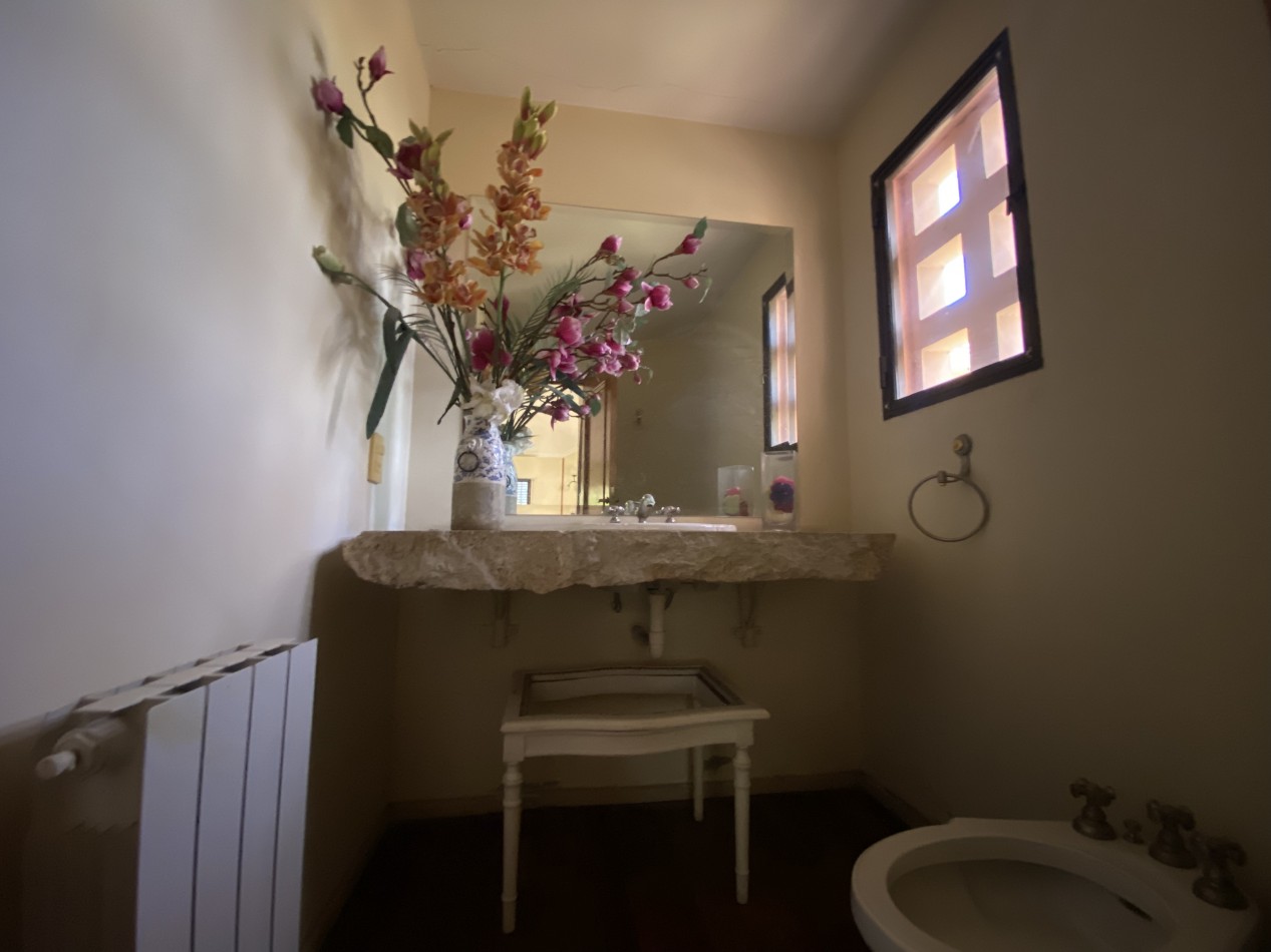 INMOESTATE VENDE RESIDENCIA EN CHACRAS DE CORIA, MENDOZA