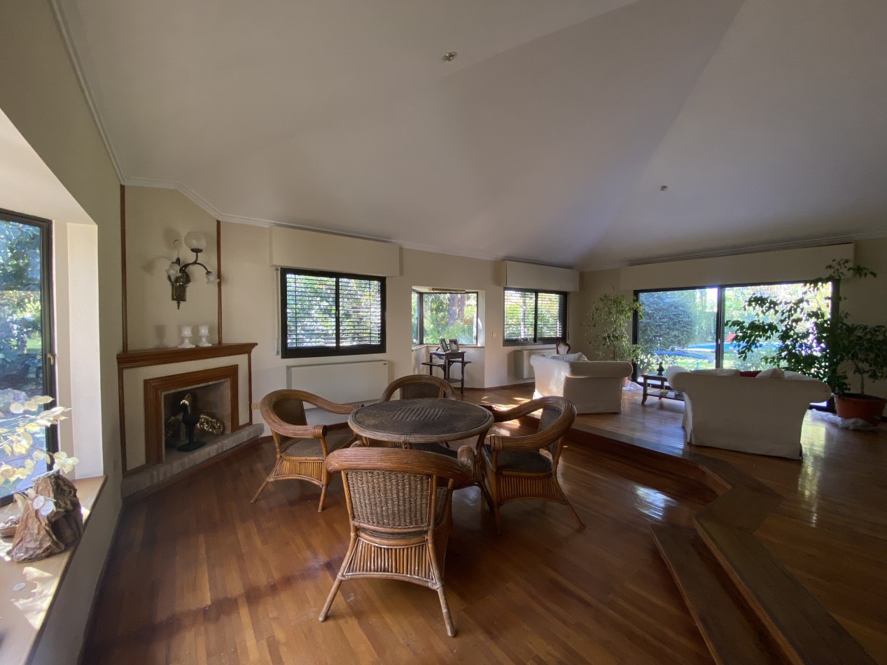 INMOESTATE VENDE RESIDENCIA EN CHACRAS DE CORIA, MENDOZA