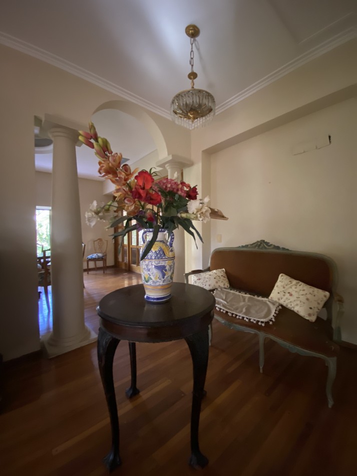 INMOESTATE VENDE RESIDENCIA EN CHACRAS DE CORIA, MENDOZA