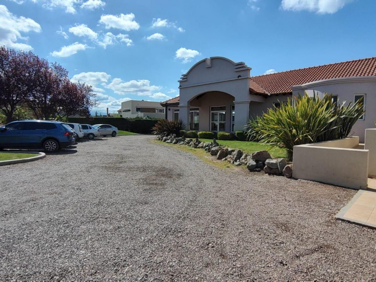 INMOESTATE VENDE LOTE E N BARRIO PRIVADO LAS CANDELAS II, CHACRAS DE CORIA, MENDOZA