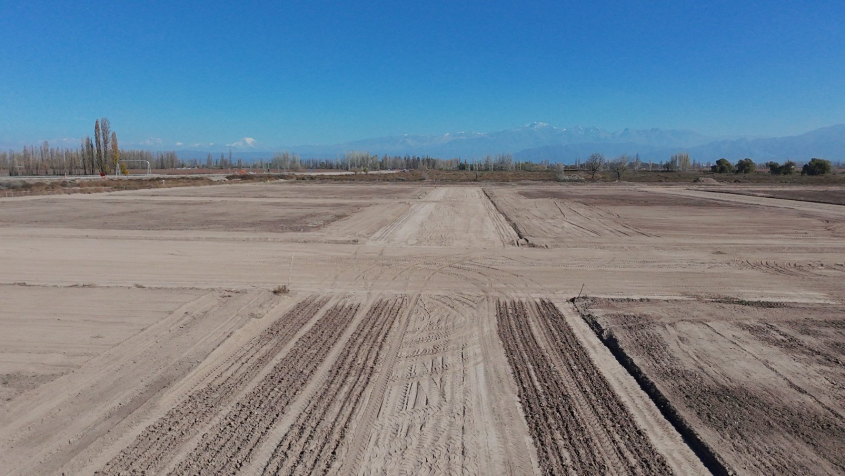 INMOESTATE VENDE LOTES EN EL BARRIO LAS CUMBRES, LUJAN DE CUYO, MENDOZA