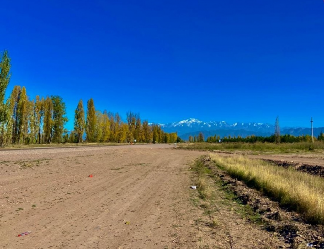 INMOESTATE VENDE LOTES EN EL BARRIO LAS CUMBRES, LUJAN DE CUYO, MENDOZA