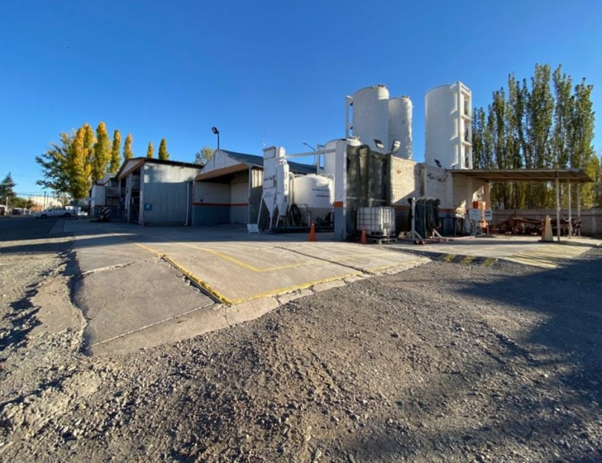 INMOESTATE VENDE BASE DE OPERACIONES INDUSTRIALES, MALARGUE, MENDOZA 