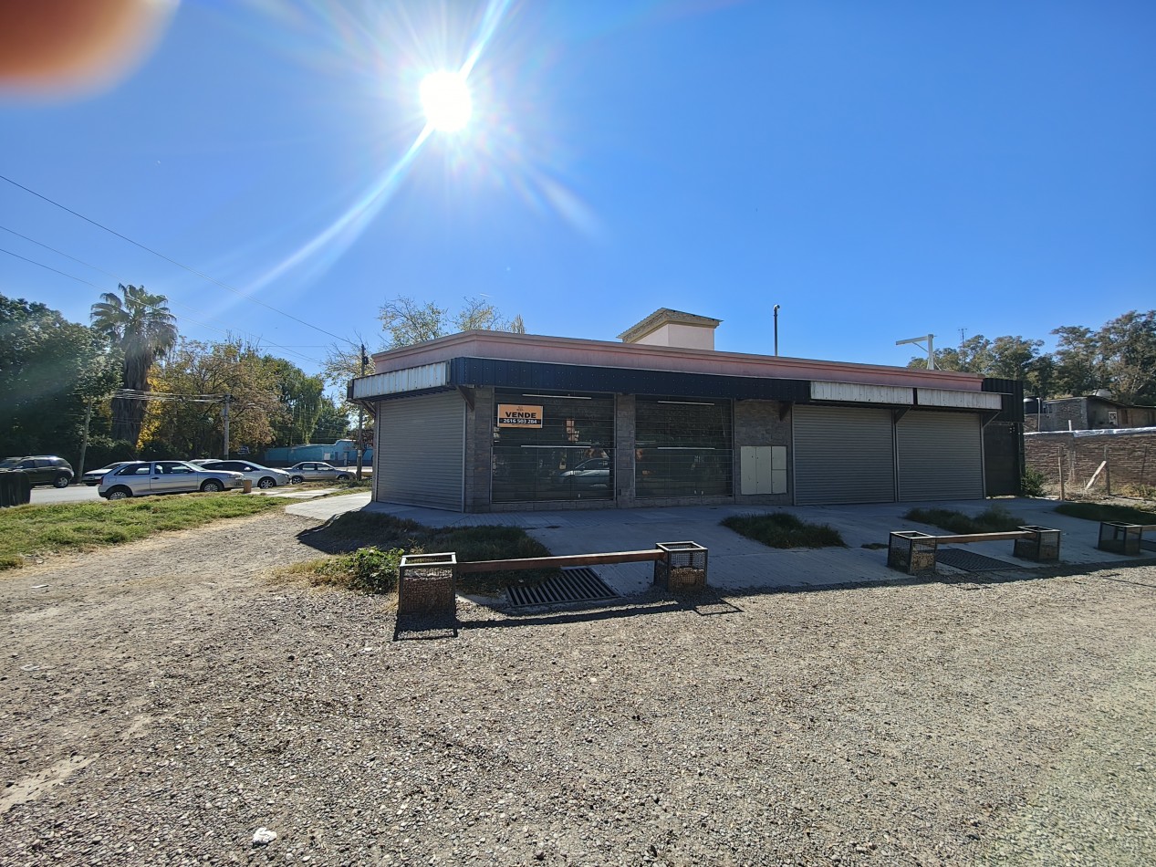 INMOESTATE VENDE 4 LOCALES COMERCIALES EN EL SAUCE, GUAYMALLEN, MENDOZA