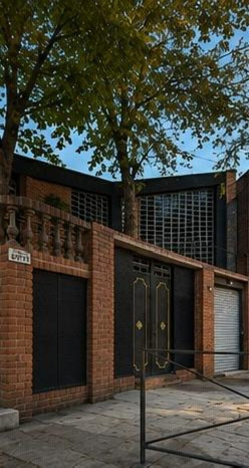INMOESTATE ALQUILA LOCAL COMERCIAL EN CIUDAD DE MENDOZA