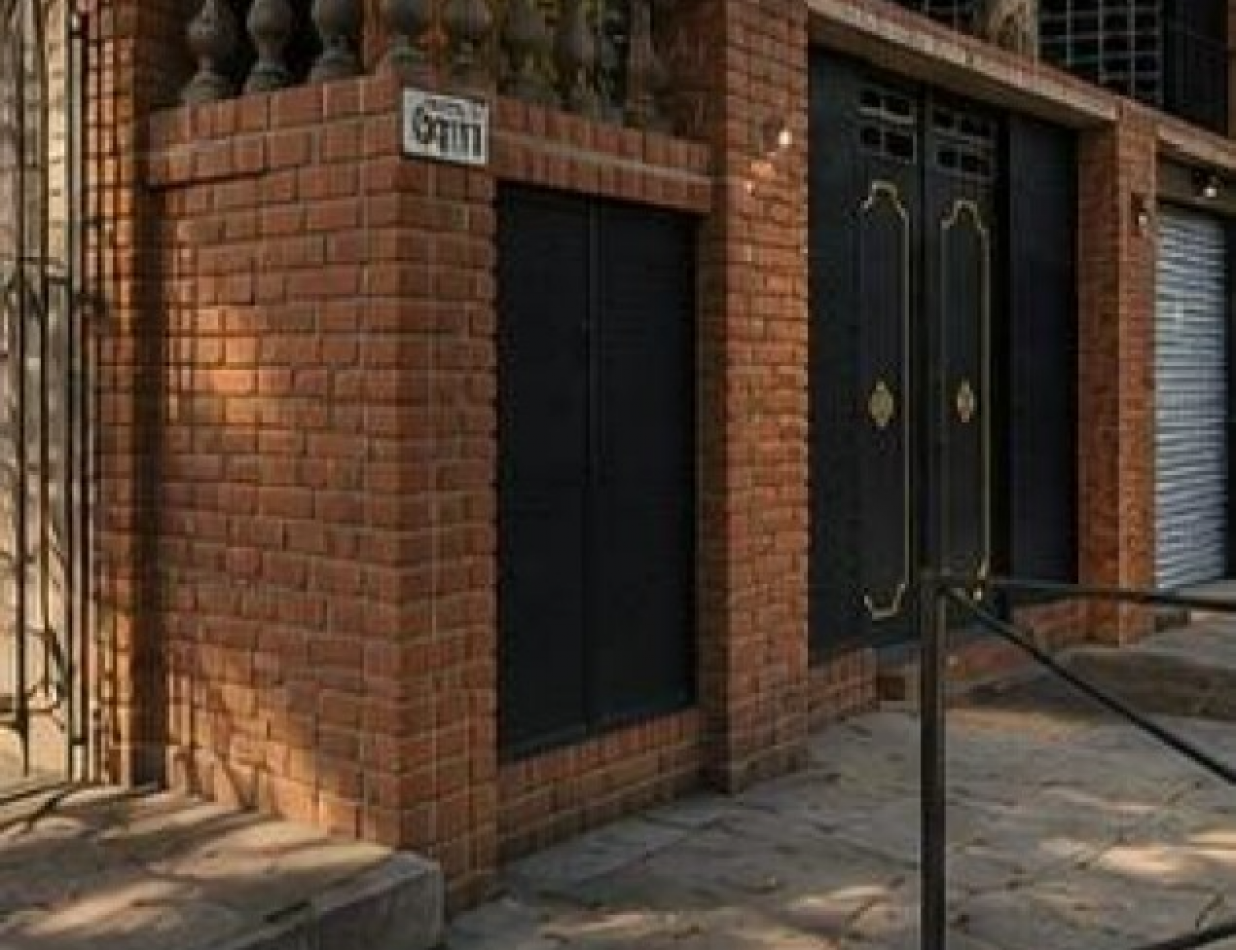 INMOESTATE ALQUILA LOCAL COMERCIAL EN CIUDAD DE MENDOZA