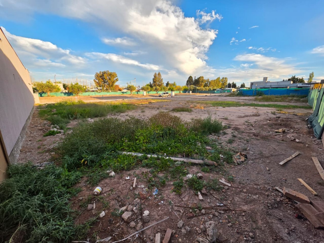 INMOESTATE VENDE LOTES CONTINUOS EN BARRIO PRIVADO YRIGOYEN, MAIPU, MENDOZA