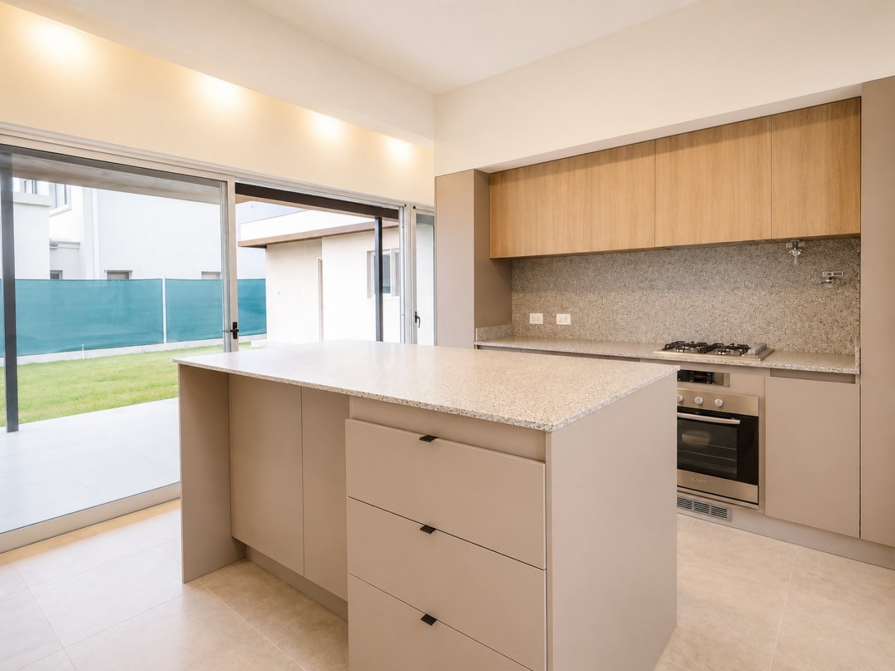 INMOESTATE VENDE CASA A ESTRENAR EN BARRIO LAR DE VIEYTES 2 - MAIPU, MENDOZA