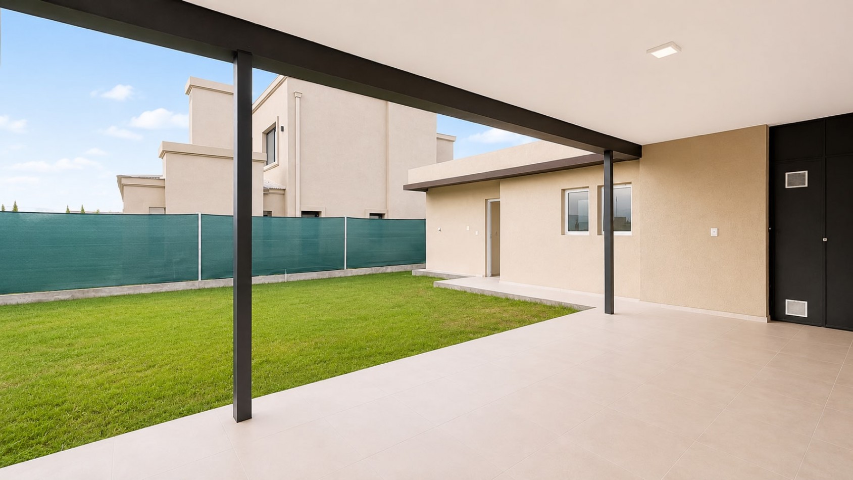 INMOESTATE VENDE CASA A ESTRENAR EN BARRIO LAR DE VIEYTES 2 - MAIPU, MENDOZA