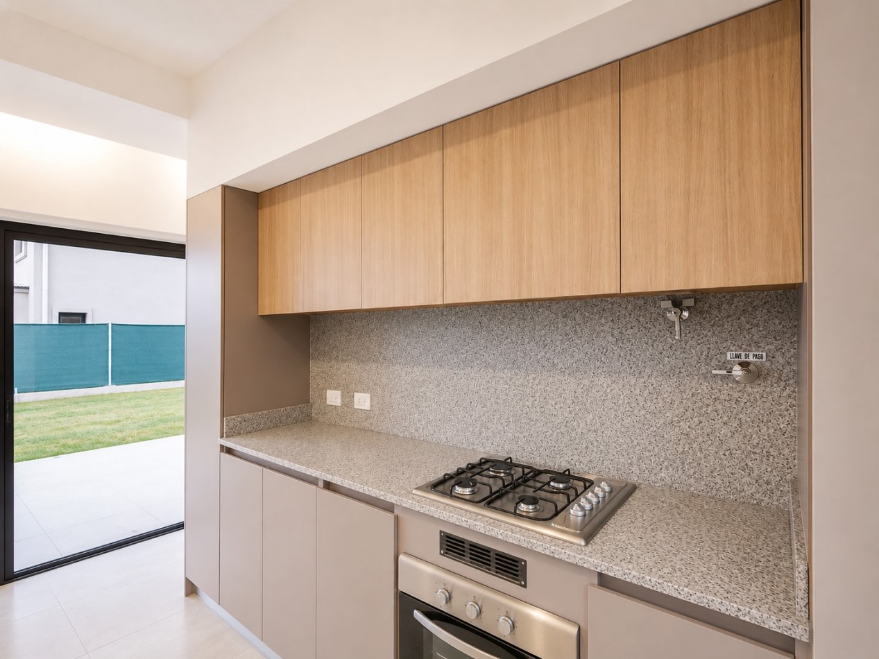 INMOESTATE VENDE CASA A ESTRENAR EN BARRIO LAR DE VIEYTES 2 - MAIPU, MENDOZA
