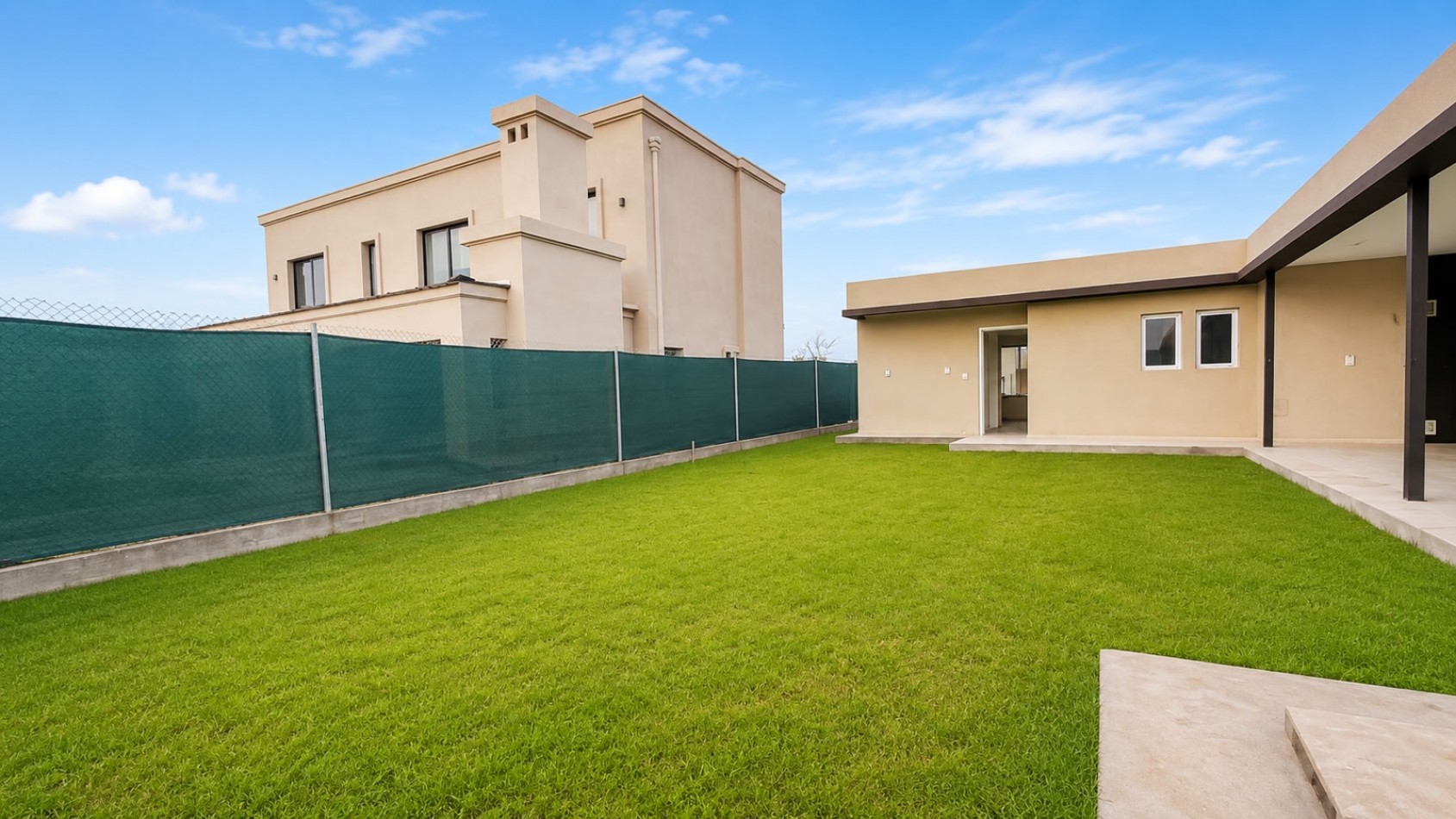 INMOESTATE VENDE CASA A ESTRENAR EN BARRIO LAR DE VIEYTES 2 - MAIPU, MENDOZA