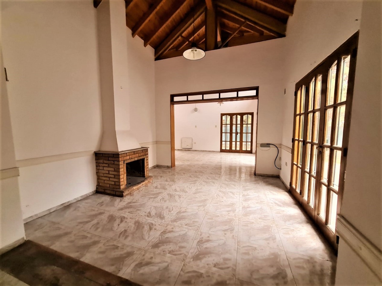 INMOESTATE VENDE CASA EN VISTALBA, LUJAN DE CUYO, MENDOZA