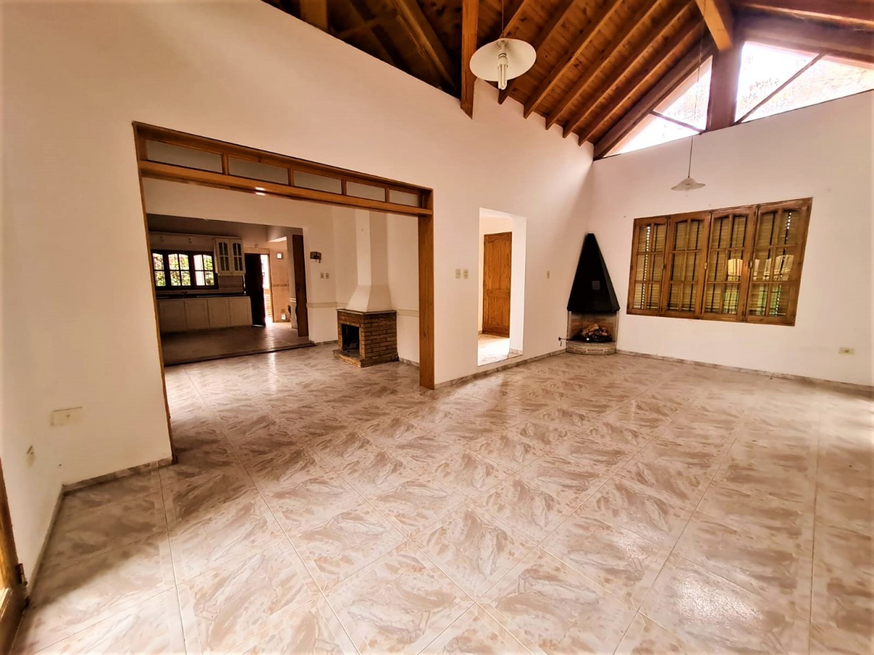 INMOESTATE VENDE CASA EN VISTALBA, LUJAN DE CUYO, MENDOZA