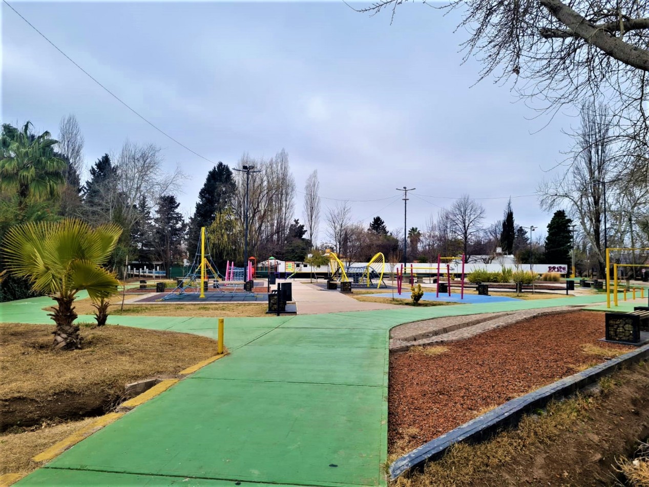 INMOESTATE VENDE CASA EN VISTALBA, LUJAN DE CUYO, MENDOZA