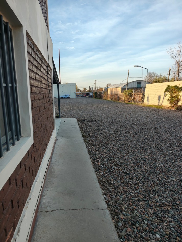 INMOESTATE ALQUILA GALPON, DEPOSITO Y OFICINAS EN VISTALBA, LUJAN DE CUYO, MENDOZA