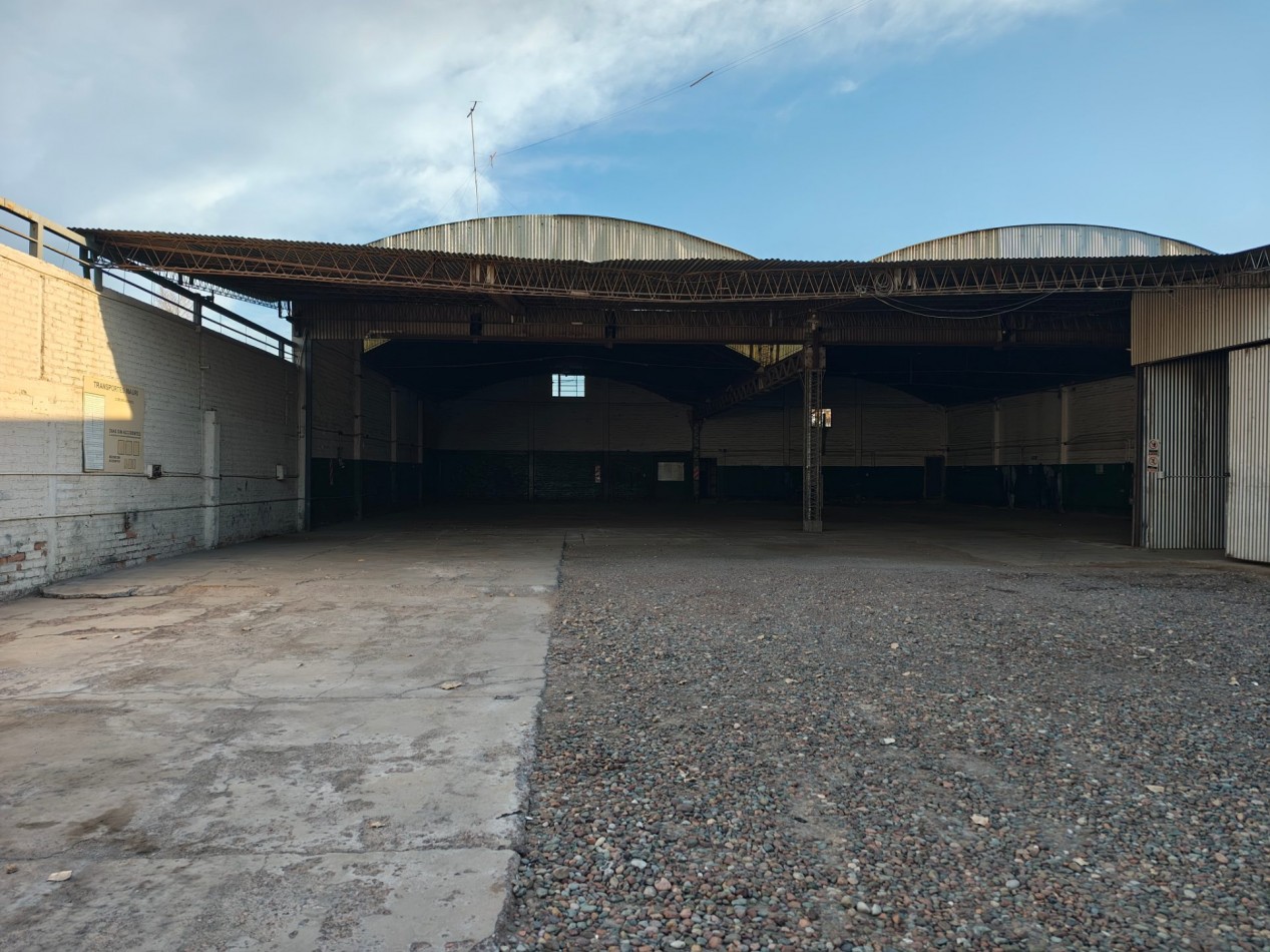INMOESTATE ALQUILA GALPON, DEPOSITO Y OFICINAS EN VISTALBA, LUJAN DE CUYO, MENDOZA