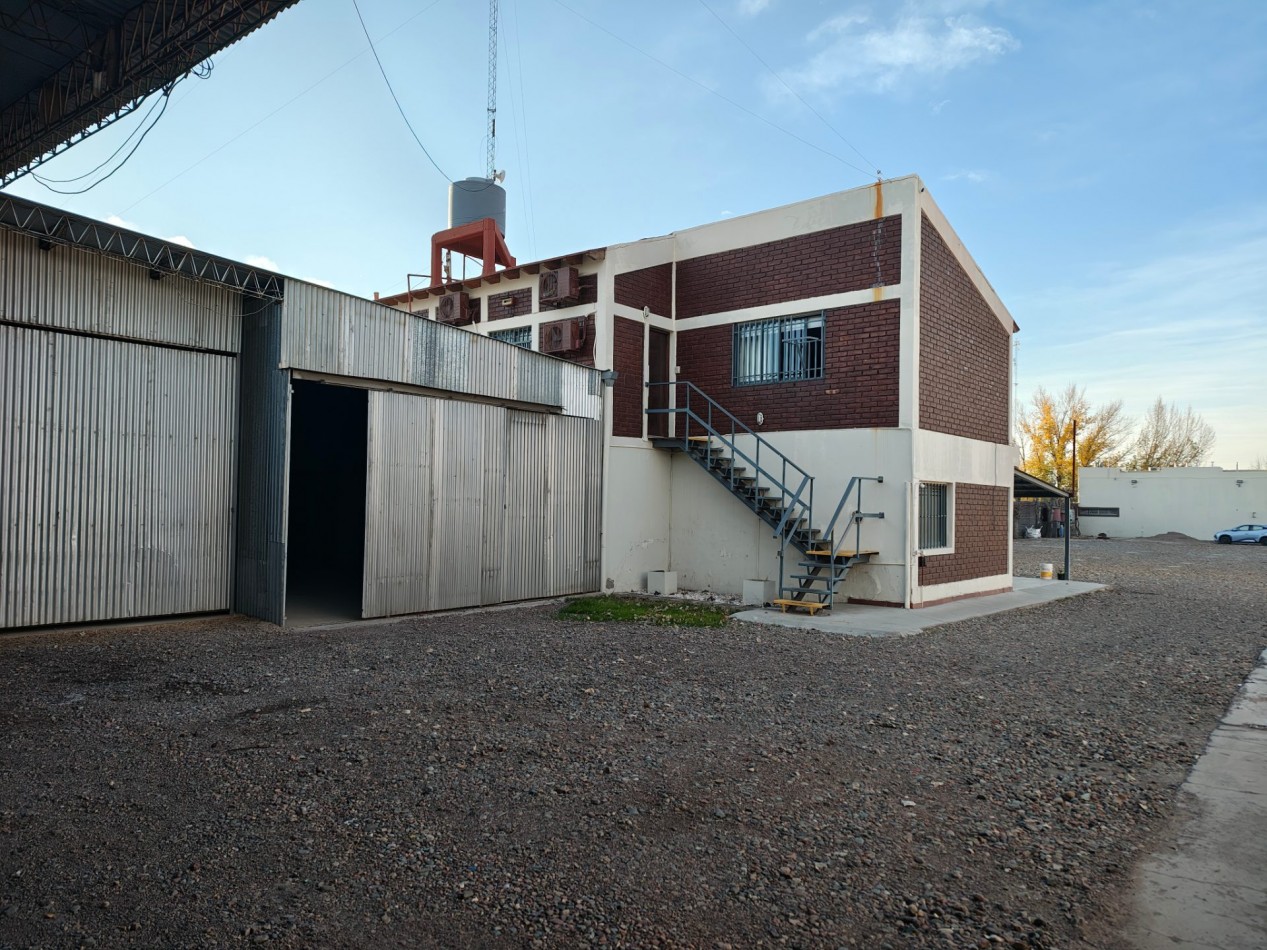 INMOESTATE ALQUILA GALPON, DEPOSITO Y OFICINAS EN VISTALBA, LUJAN DE CUYO, MENDOZA