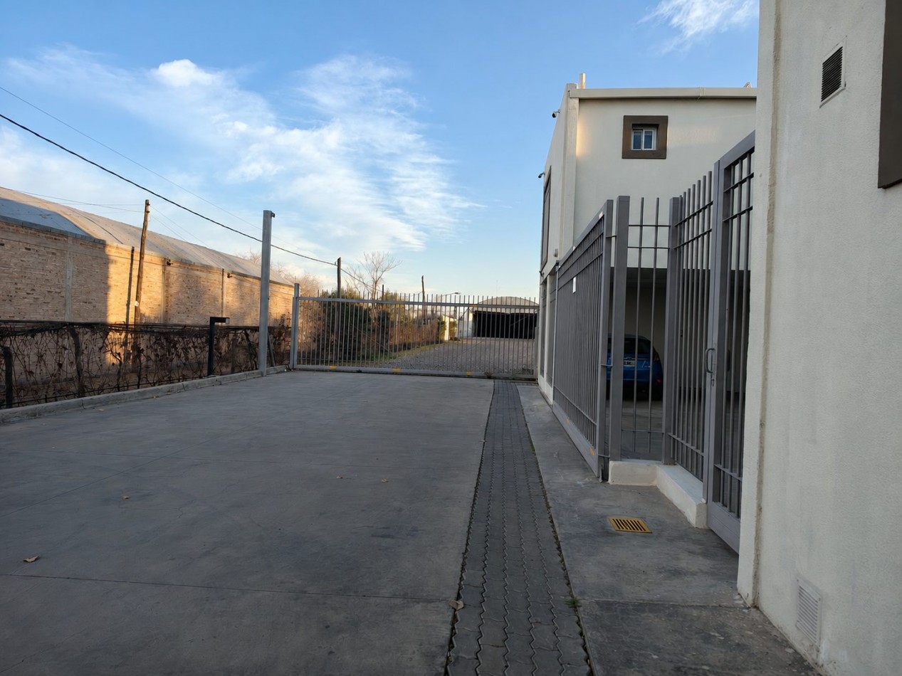 INMOESTATE ALQUILA GALPON, DEPOSITO Y OFICINAS EN VISTALBA, LUJAN DE CUYO, MENDOZA