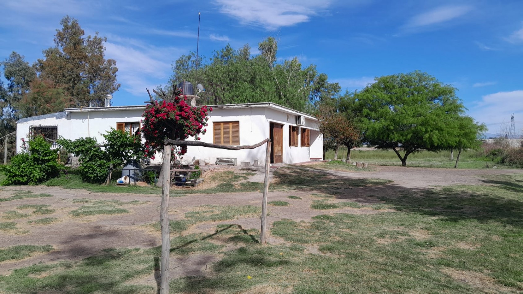 INMOESTATE VENDE CASA EN SAN ROQUE, MAIPU, MENDOZA