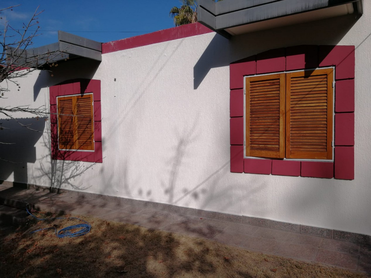 INMOESTATE VENDE CASA DE DOS PISOS EN GUAYMALLEN, MENDOZA