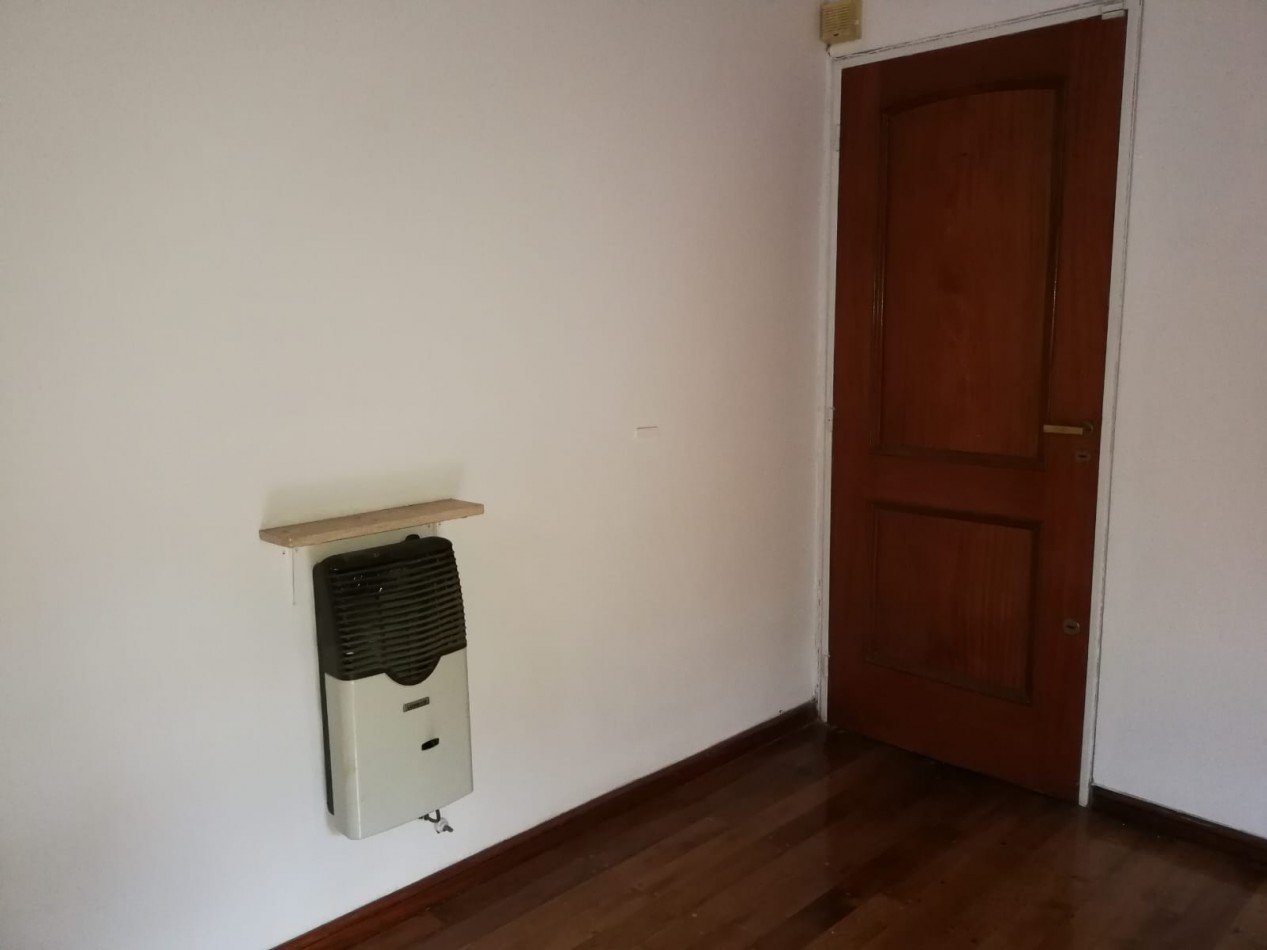 INMOESTATE VENDE CASA DE DOS PISOS EN GUAYMALLEN, MENDOZA