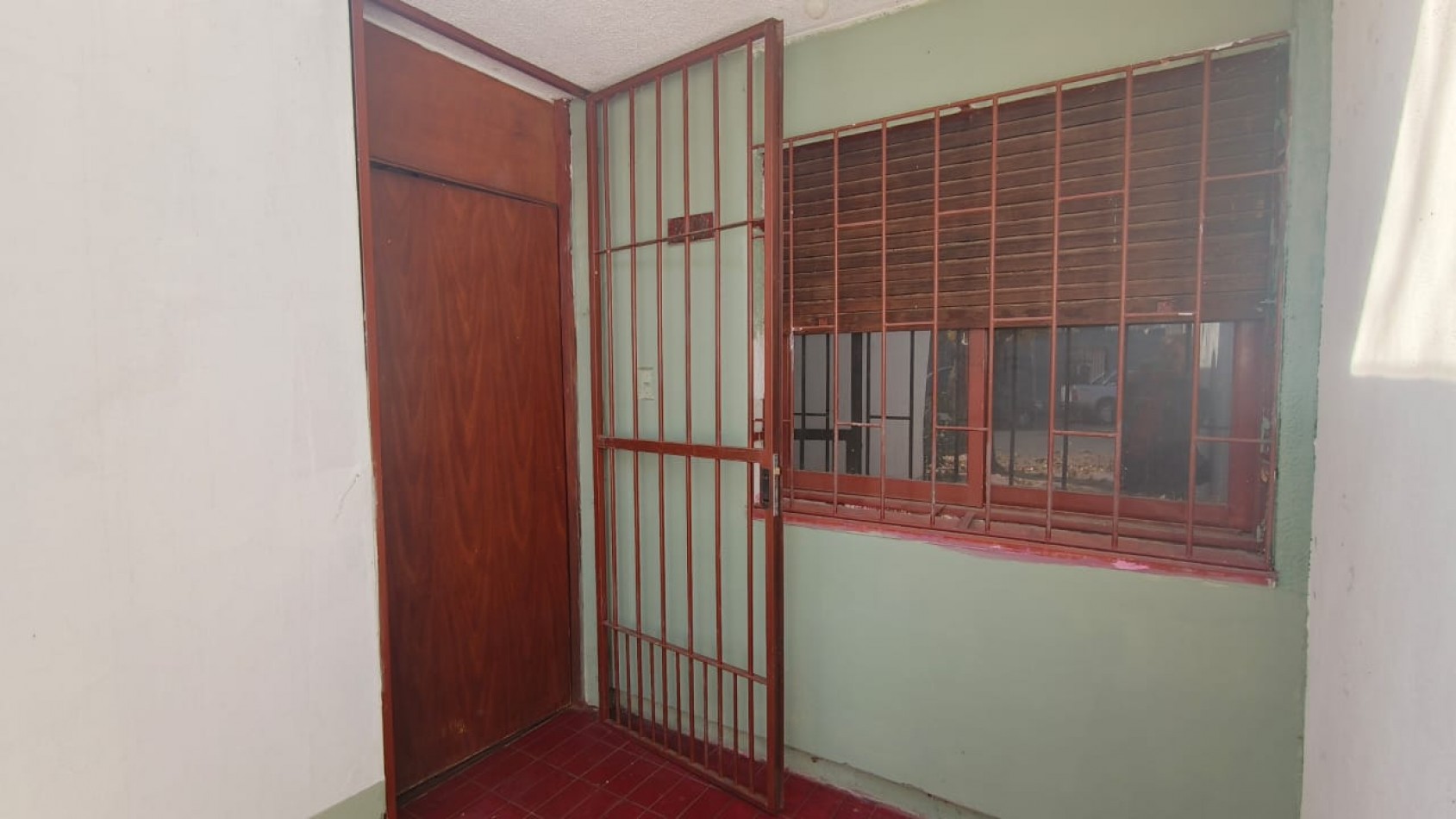 INMOESTATE VENDE CASA EN GODOY CRUZ, MENDOZA