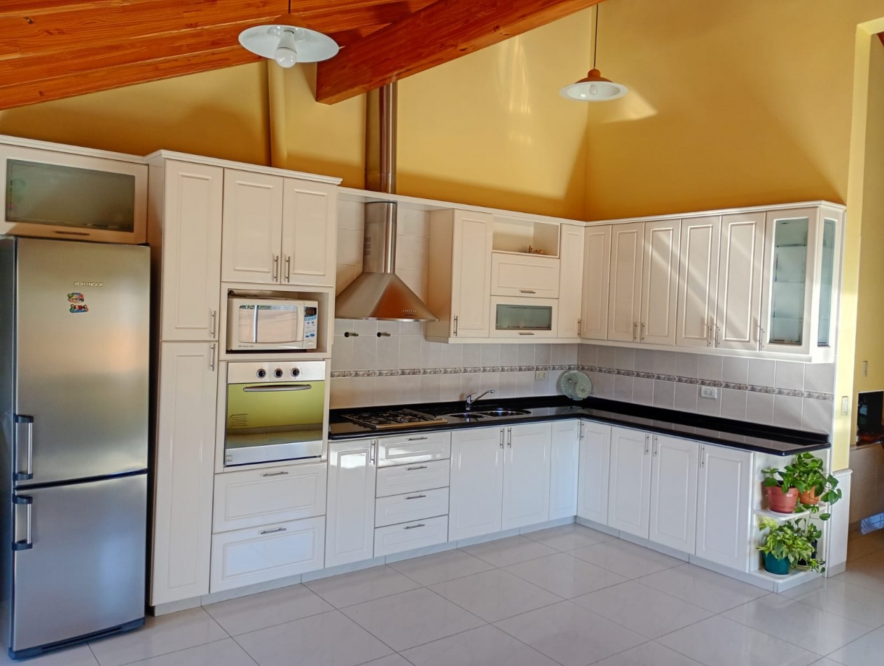 INMOESTATE VENDE CASA EN MAIPU, MENDOZA
