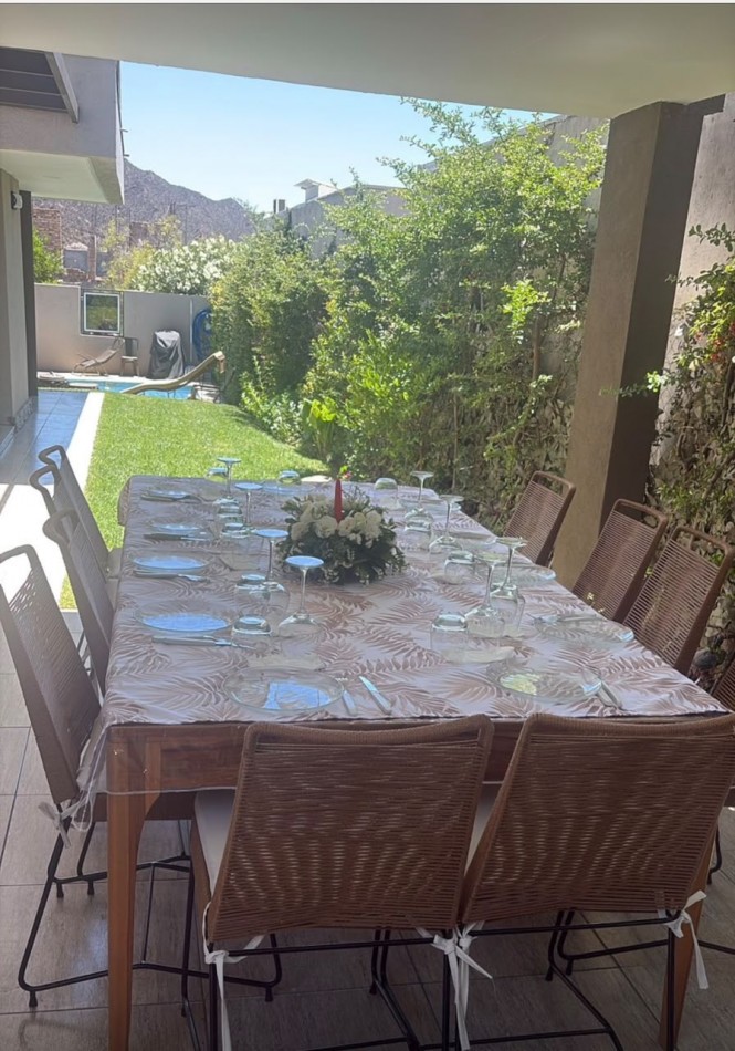 INMOESTATE VENDE CASA EN BARRIO PRIVADO LA BASTILLA, LAS HERAS, MENDOZA