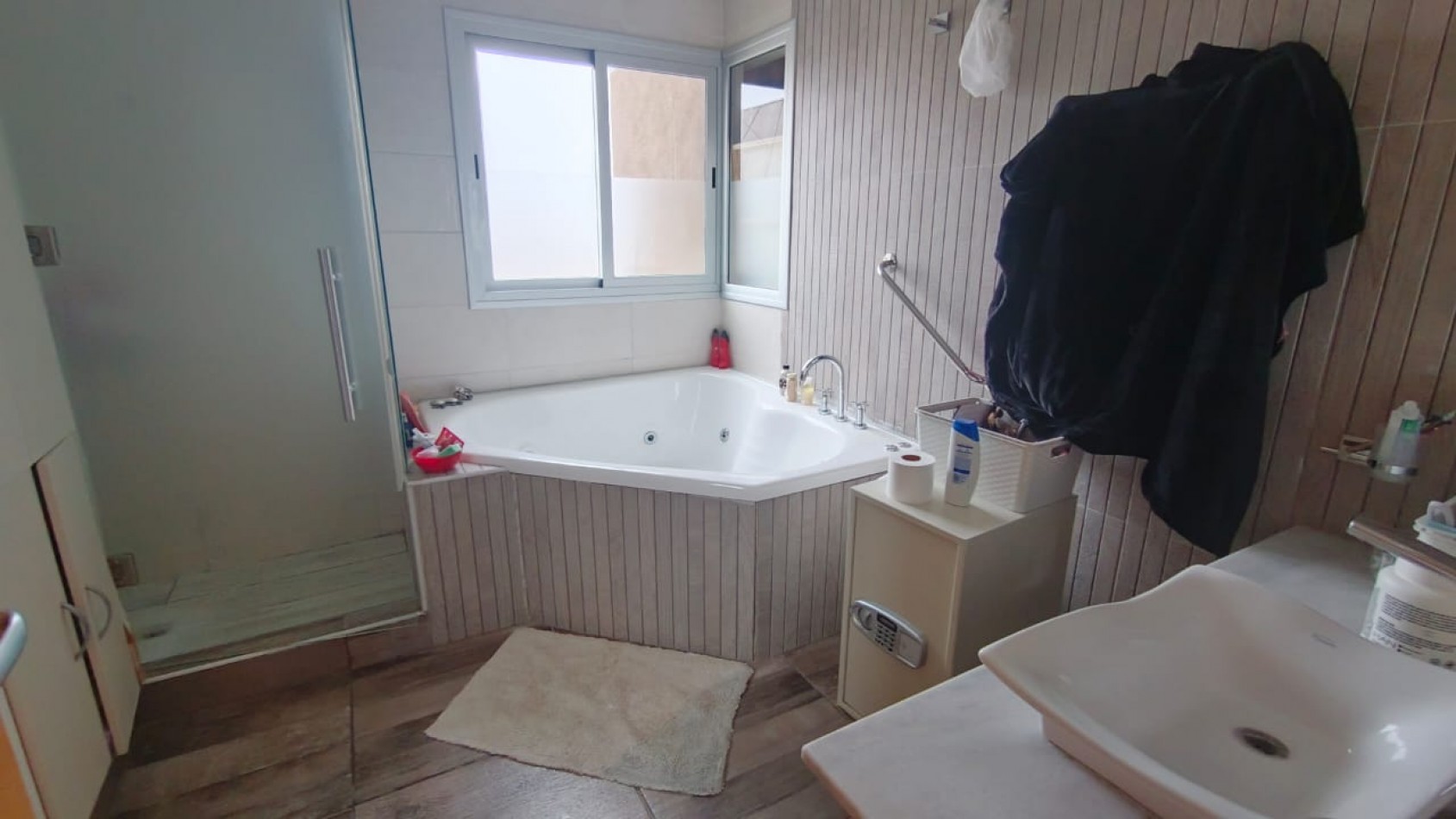 INMOESTATE VENDE CASA EN BARRIO PRIVADO LA BASTILLA, LAS HERAS, MENDOZA