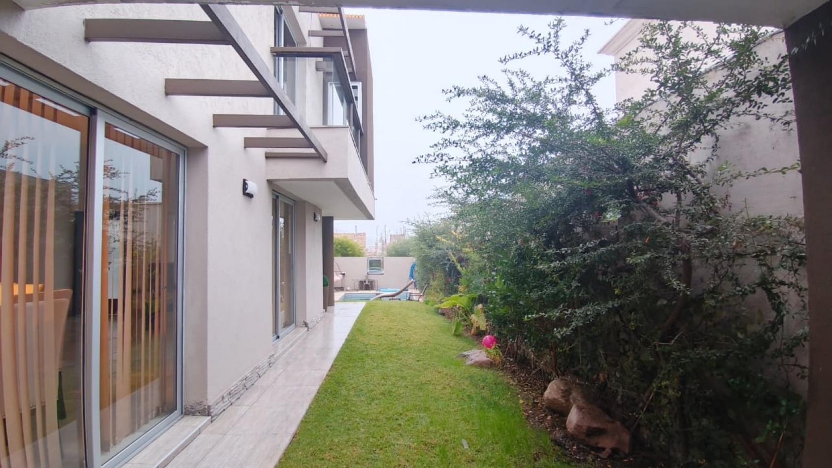 INMOESTATE VENDE CASA EN BARRIO PRIVADO LA BASTILLA, LAS HERAS, MENDOZA