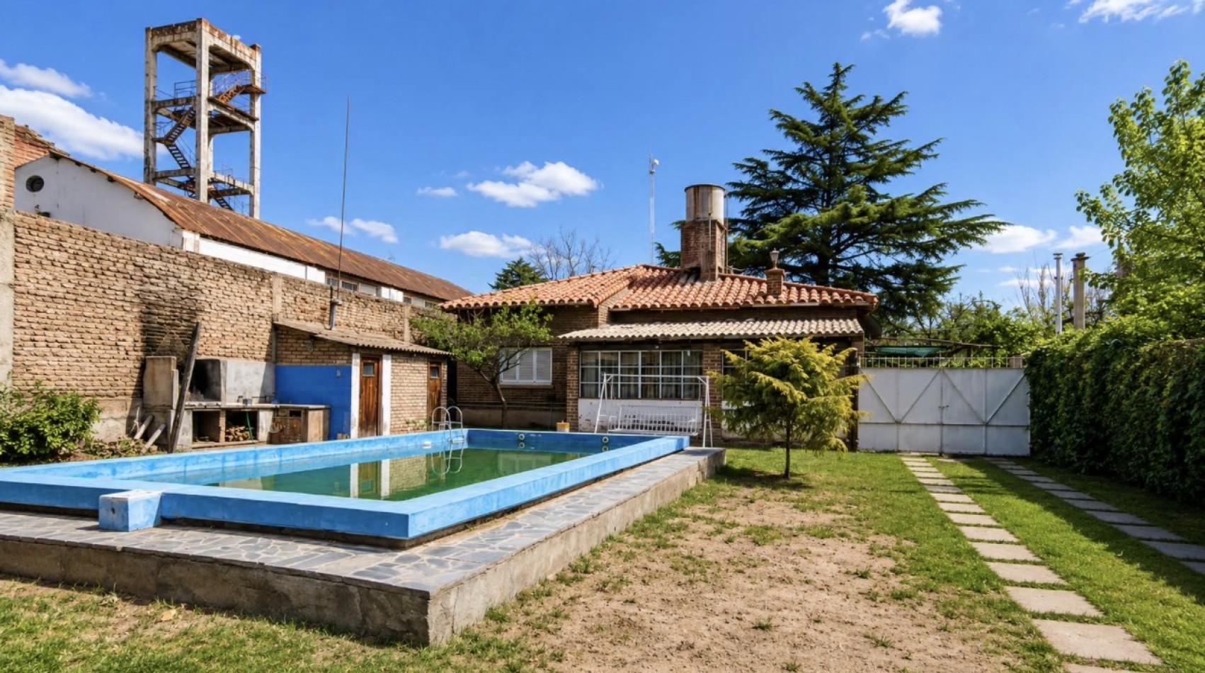 INMOESTATE VENDE CASA EN CHACRAS DE CORIA, LUJAN DE CUYO, MENDOZA