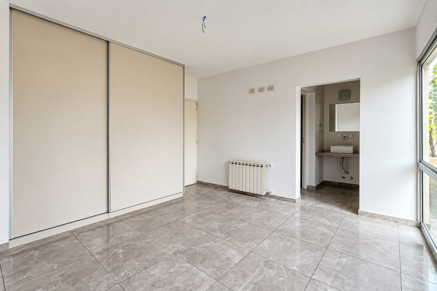 INMOESTATE ALQUILA CASA EN BARRIO PINARES DE FURLOTTI, MAIPU, MENDOZA