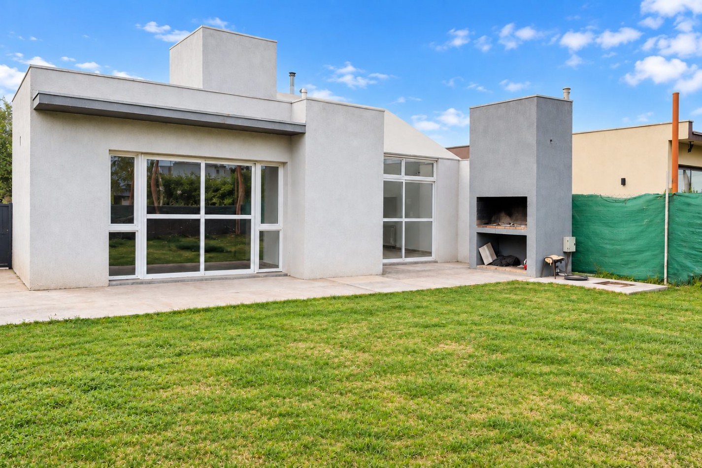 INMOESTATE ALQUILA CASA EN BARRIO PINARES DE FURLOTTI, MAIPU, MENDOZA