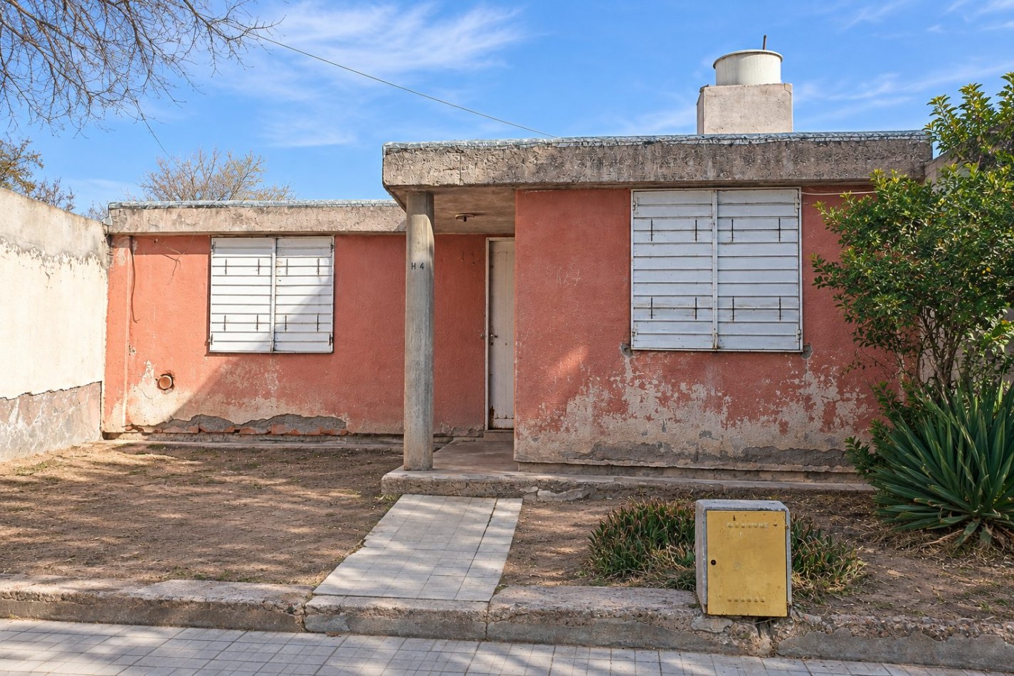 INMOESTATE VENDE CASA A REFACCIONAR EN CARRODILLA, LUJAN DE CUYO, MENDOZA