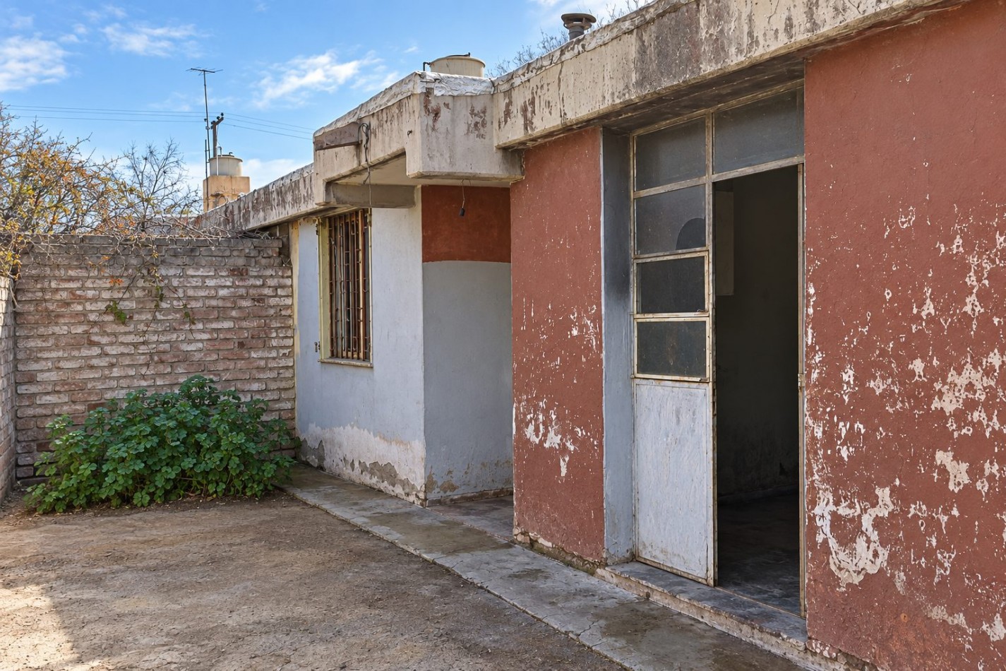 INMOESTATE VENDE CASA A REFACCIONAR EN CARRODILLA, LUJAN DE CUYO, MENDOZA