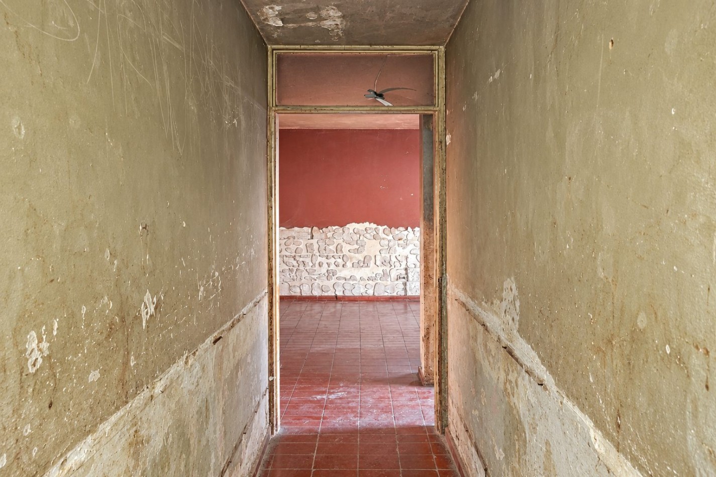 INMOESTATE VENDE CASA A REFACCIONAR EN CARRODILLA, LUJAN DE CUYO, MENDOZA