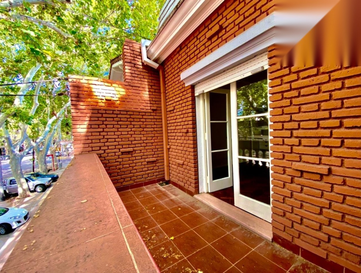 INMOESTATE VENDE CASA RESTAURADA A NUEVA EN CIUDAD DE MENDOZA
