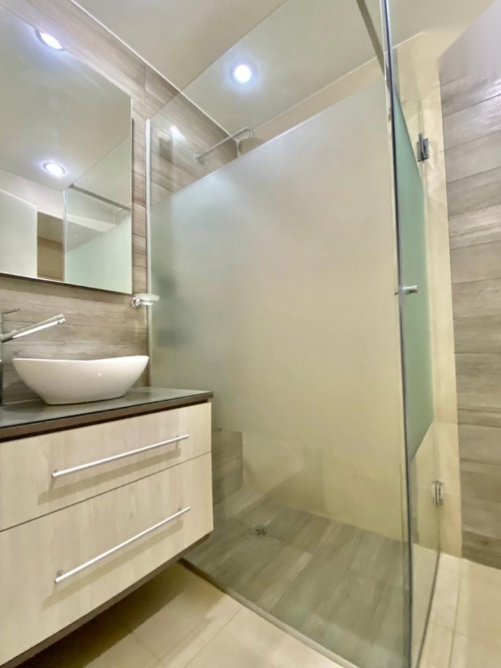 INMOESTATE VENDE CASA RESTAURADA A NUEVA EN CIUDAD DE MENDOZA